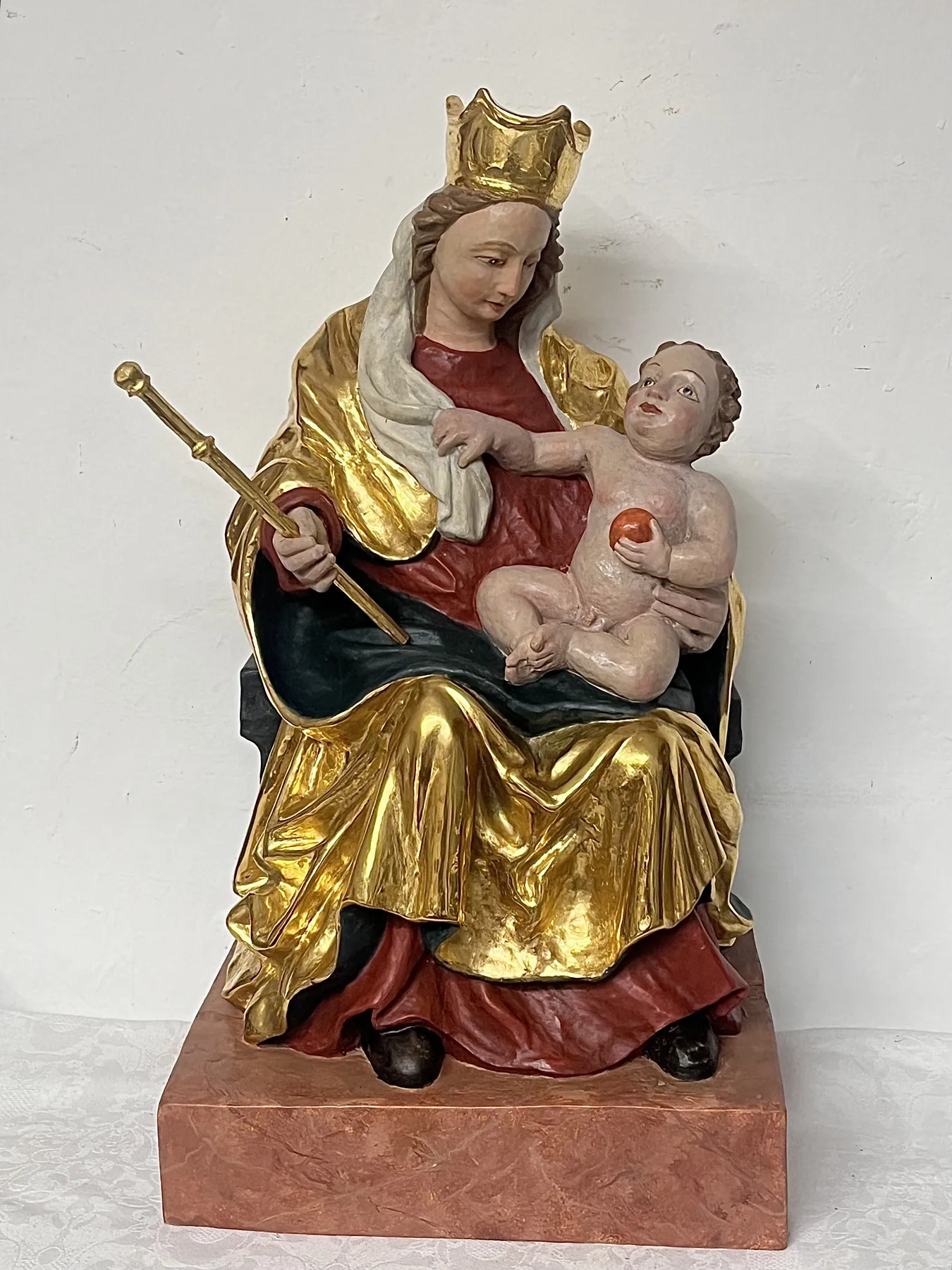 Farbfassungen an Figuren & Statuen